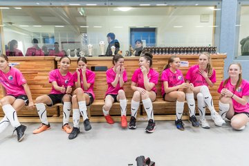 Bild 58 - B-Juniorinnen 2 Loewinnen Cup